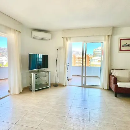 Magnifico Atico 4 Hab Frente A La Playa Con Piscinas Parking Incluido Por Keywise شقة *