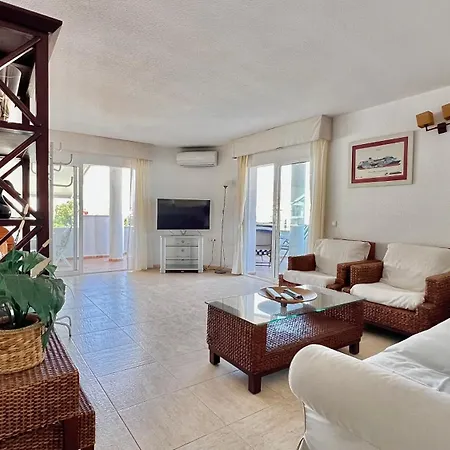 Magnifico Atico 4 Hab Frente A La Playa Con Piscinas Parking Incluido Por Keywise شقة *