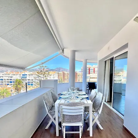 Magnifico Atico 4 Hab Frente A La Playa Con Piscinas Parking Incluido Por Keywise شقة فوينخيرولا