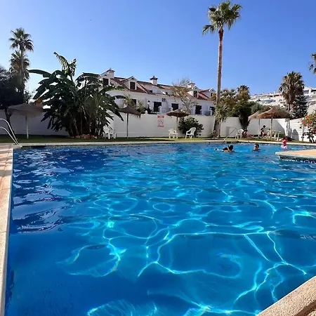 Magnifico Atico 4 Hab Frente A La Playa Con Piscinas Parking Incluido Por Keywise شقة